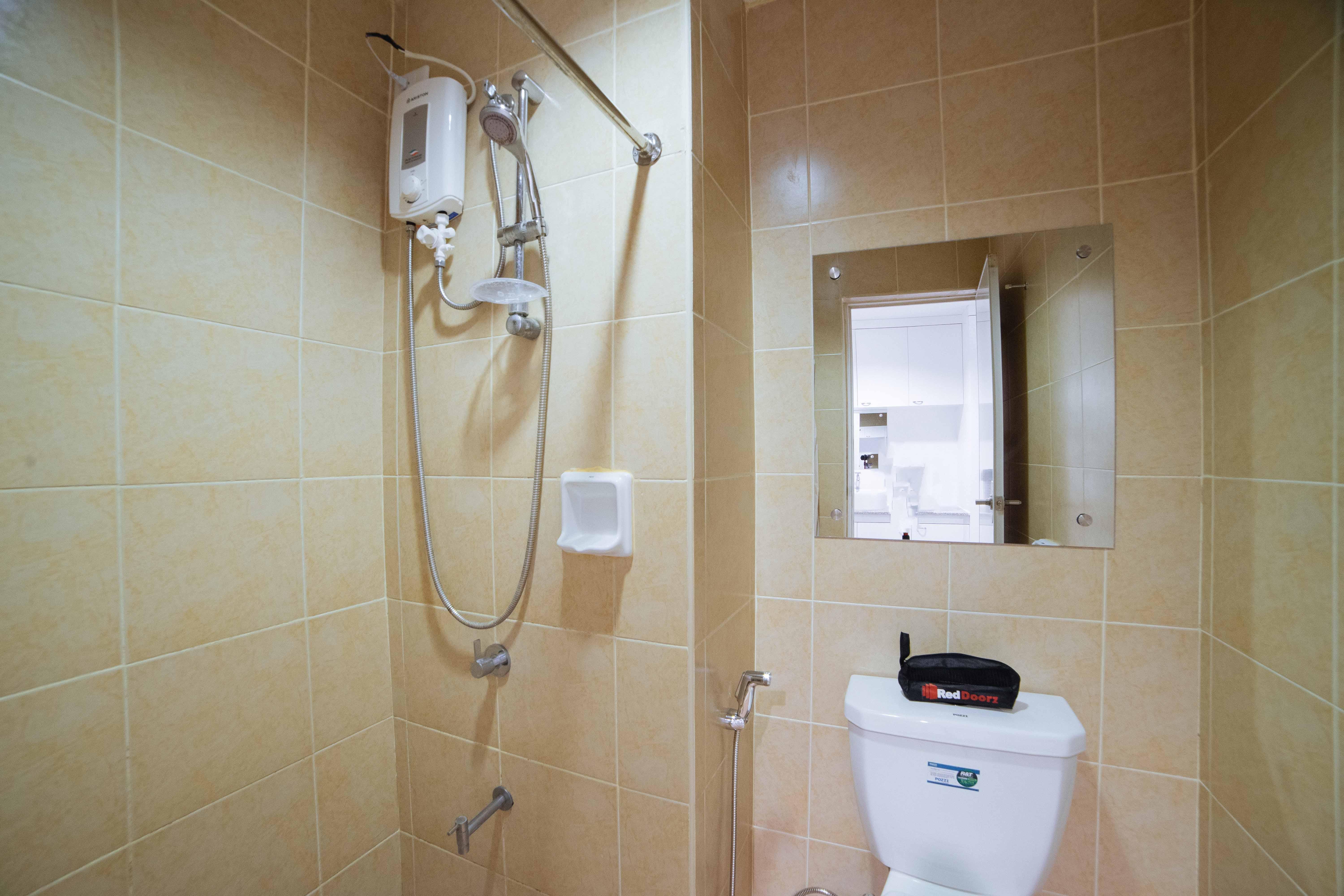 Reddoorz Plus @ Roxas Street Davao City מראה חיצוני תמונה