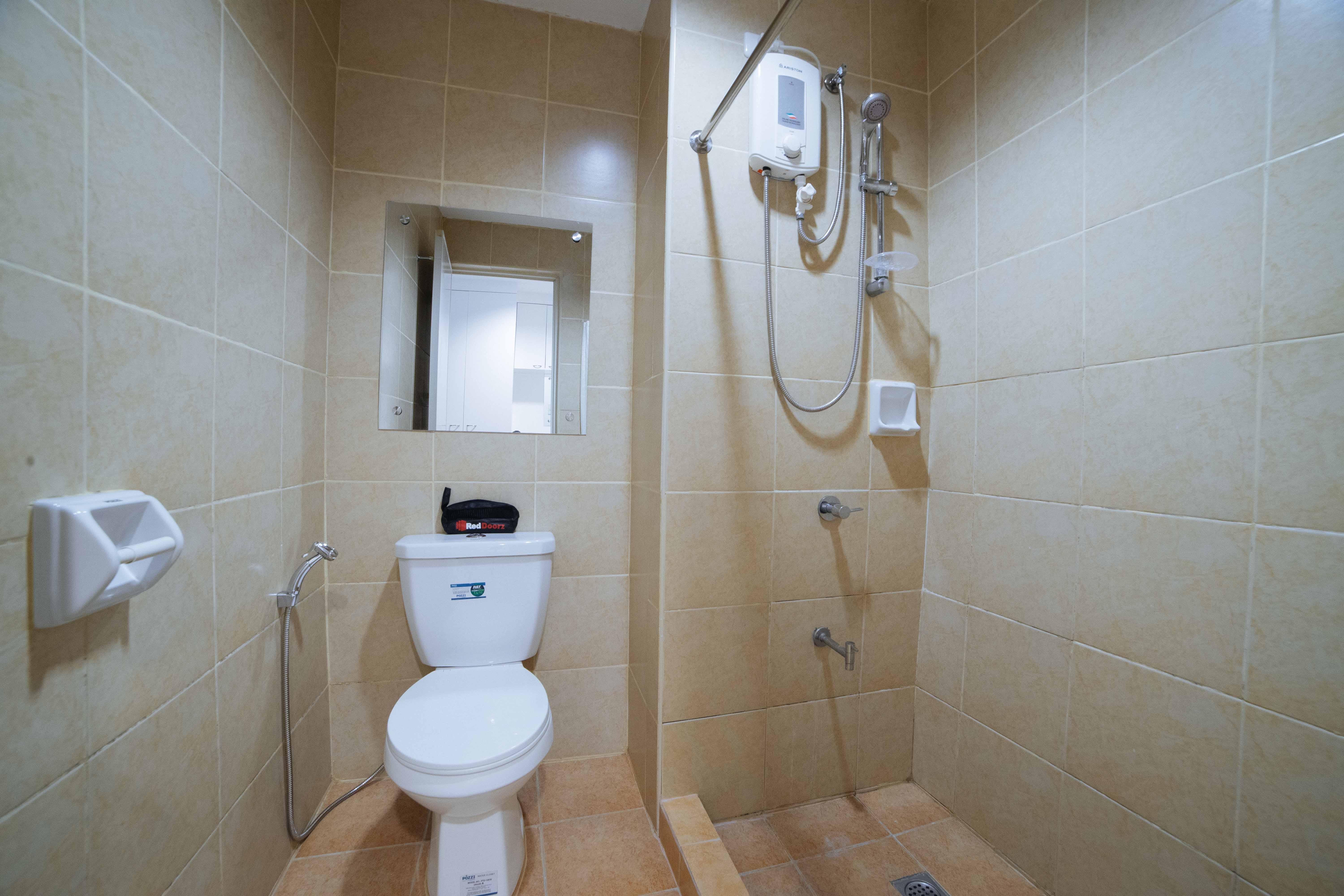 Reddoorz Plus @ Roxas Street Davao City מראה חיצוני תמונה