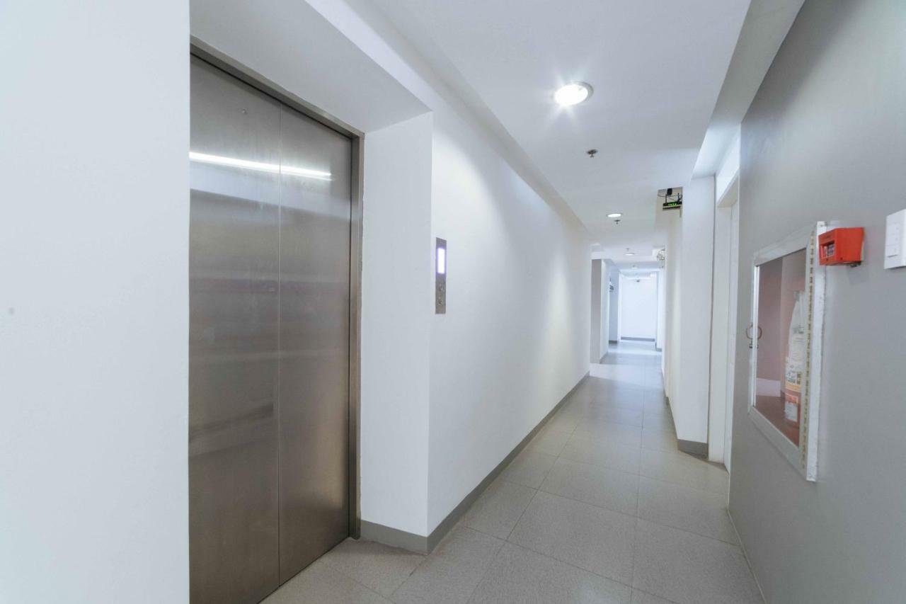 Reddoorz Plus @ Roxas Street Davao City מראה חיצוני תמונה
